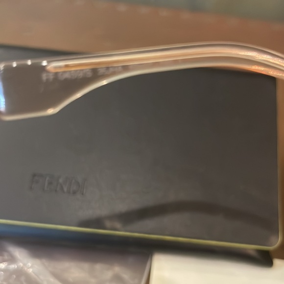 Like New Fendi Cat-Eye Gradient Sunglasses - Picture 7 of 17
